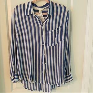 H&M Blue and White Button Down Shirt
